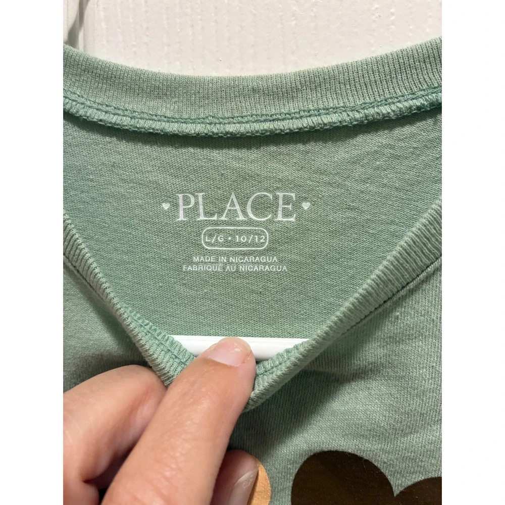 The Childrens Place Girls Sage Green Love Heart Graphic Tee Shirt Size L 10/12
